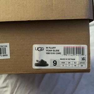 UGG Fluff Yeah Slide